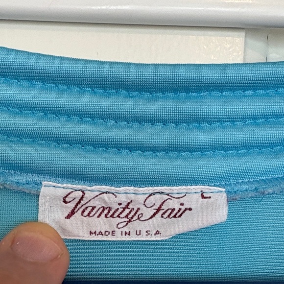 Vintage Vanity Fair Satin Robe Deep Blue and‎ Silky - Picture 2 of 8